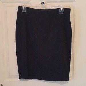 Style &a cool black mini skirt